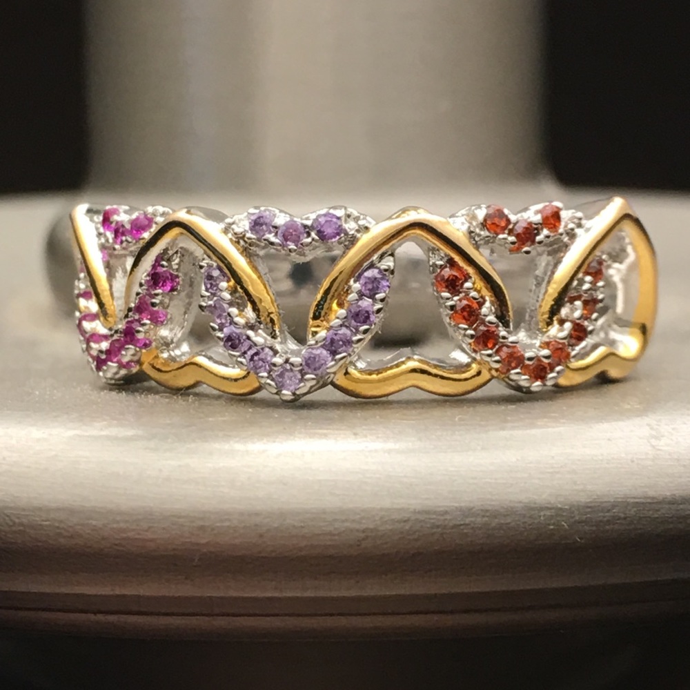 ❤️ Hearts Fashion Ring ❤️ - Picture 2 of 3